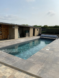 Photo n°14 de SANIEST Construction et rénovation piscine Metz à Courcelles-sur-Nied (Société de construction de piscine)