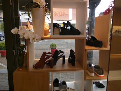 Photos of Angana Shoes