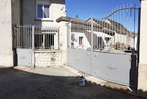 Photo n°15 de 2c Peinture à Saint-Martin-la-Pallu (Peintre en bâtiment)