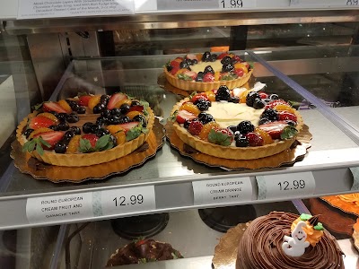 Photos of Publix Super Market at Sun Plaza Shopping Center