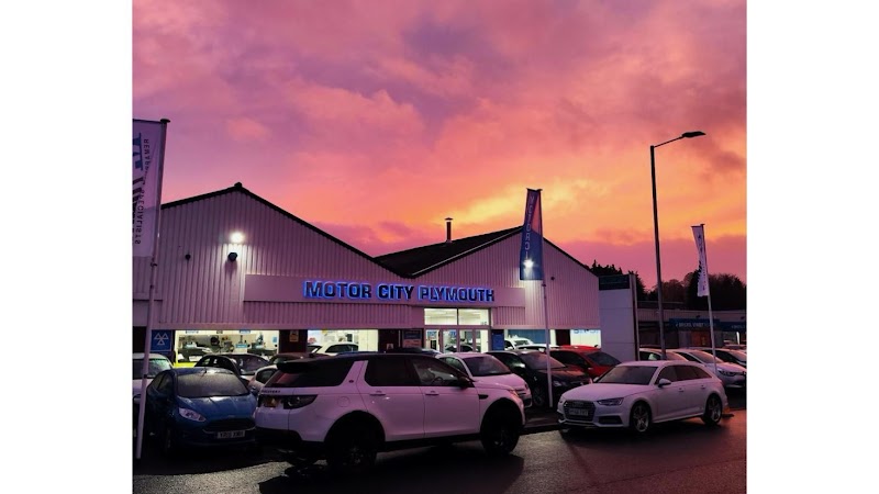 Motor City Plymouth photo 3