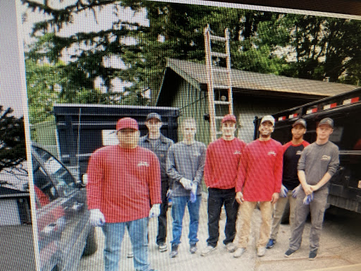 Roofing Team - Visual