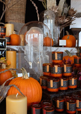 The Paris Market, Savannah by null