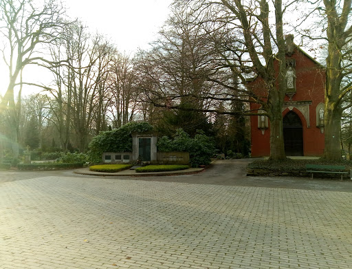 Friedhof Hermannstraße (2 Std. - Parkscheibe) - Thumbnail