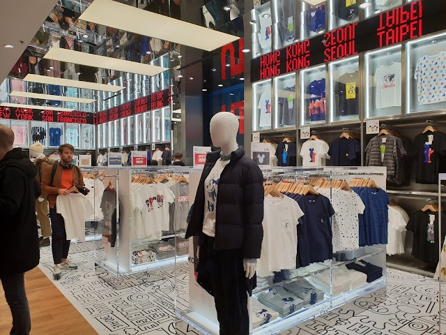 UNIQLO Kalverstraat