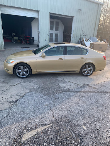 AA Body Shop and Painting