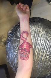 Photo n°9 de Jekyll & Hyde tatouage piercing à Brest (Tatoueur)