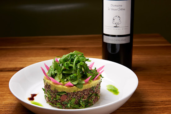 The Drunken Horse by null