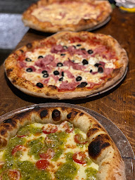 Photo n°18 de Pizza MiMi à Fontainebleau (Bar à vin)