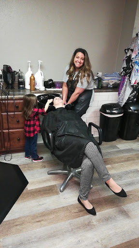 Splitends Tanning & Salon - Thumbnail