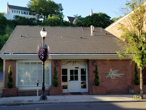 Marat Tselnik, DDS Gallery - United States