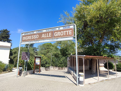Castellana Grotte - Grotte (piazzale Anelli) - Thumbnail