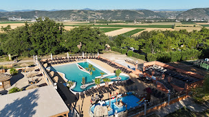 Photo n°4 de Camping Domaine de Senaud à Albon (Lieu de mariage)