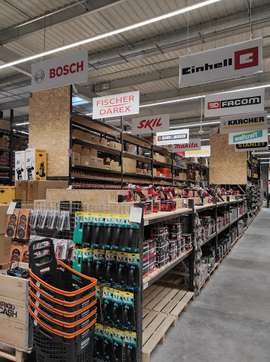 Brico Cash Persan Gallery - France