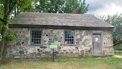 École Tibbits Hill - Visual