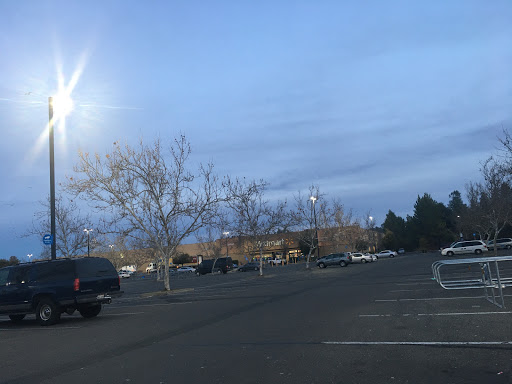 Ray's Food Place/Walmart - Thumbnail