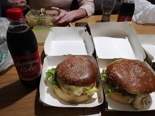Photo 3 - Burger Auvergnat