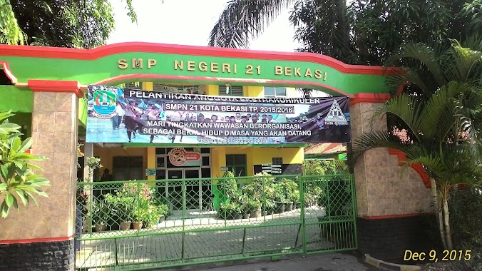 Junior High School 21, Bekasi, Author: Rafli Abdurrahman
