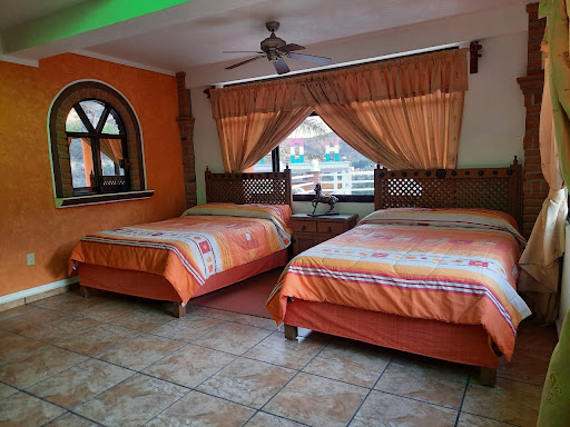 Hotel La Media Luna - Thumbnail