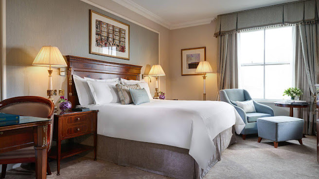 The Shelbourne, Autograph Collection by null