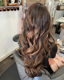 Photo n°17 de Marionstyle à Vitrolles (Barbier)