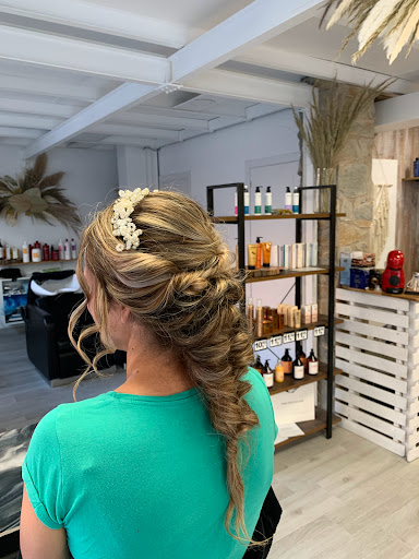 PRIVÉE SALOON peluquería y estética