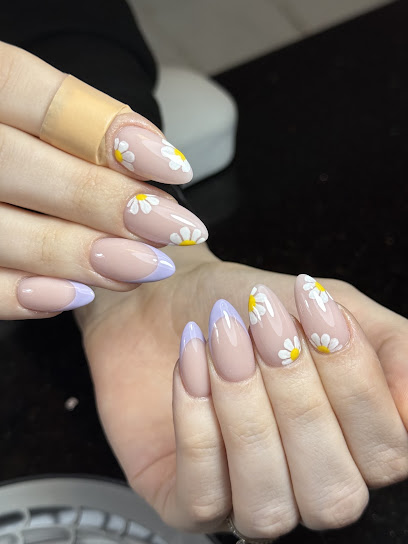 Nina Nails & Beauty