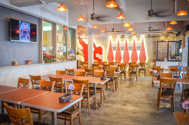 Yu Cun Curry Fish Head 漁村沙煲咖哩魚頭