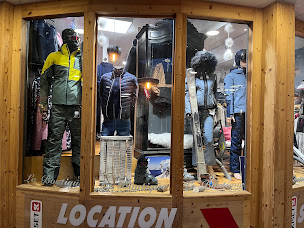 Photo n°19 de SKISET - SKITEAM LA PLAGNE BELLECOTE à La Plagne Tarentaise (Magasin de vêtements de sport)