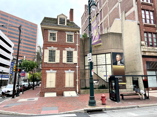 Declaration House - Visual