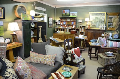 Pembroke Antiques