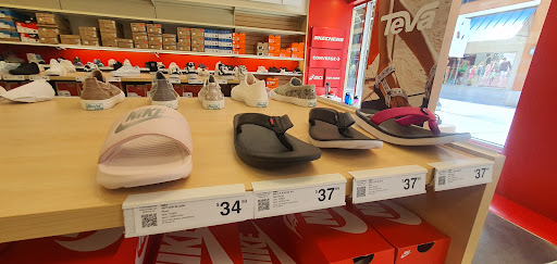 Moose Knuckles Outlet Mirabel - Thumbnail