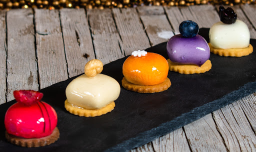 Avidano Pastry And Chocolate - Thumbnail
