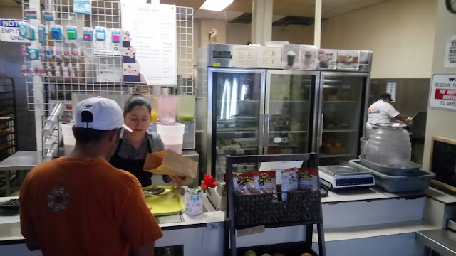 Delicias Bakery