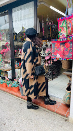 Photo n°16 de Camargue à Saintes-Maries-de-la-Mer (Magasin de vêtements pour femmes)