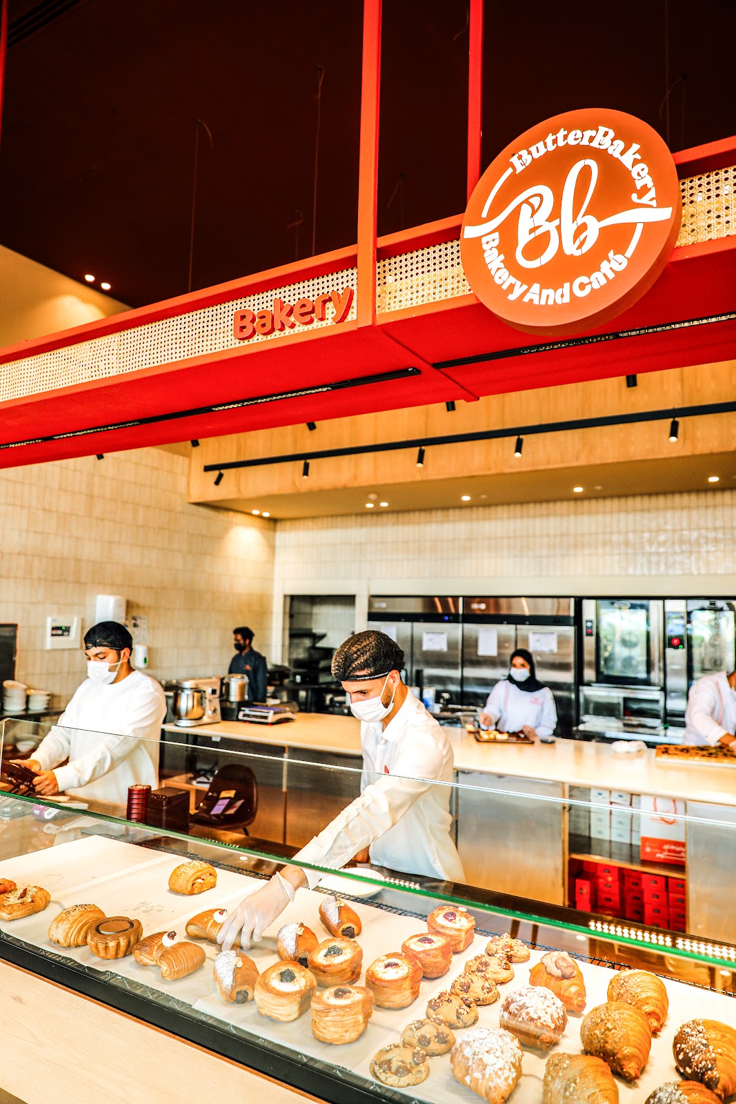 ايزي بيكري - صورة 2