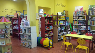 Photo n°3 de Médiathèque Jean-Claude Pertuzé à Lectoure (Bibliothèque municipale)