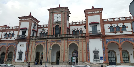 BAHIA RENT A CAR. ALQUILER DE COCHES. ESTACIÓN DE TREN. JEREZ DE LA FRONTERA.