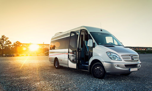 TransTomVip Wynajem busów Warszawa
