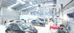 Photo n°4 de A.T.P. CARROSSERIE à Ajaccio (Atelier de carrosserie automobile)