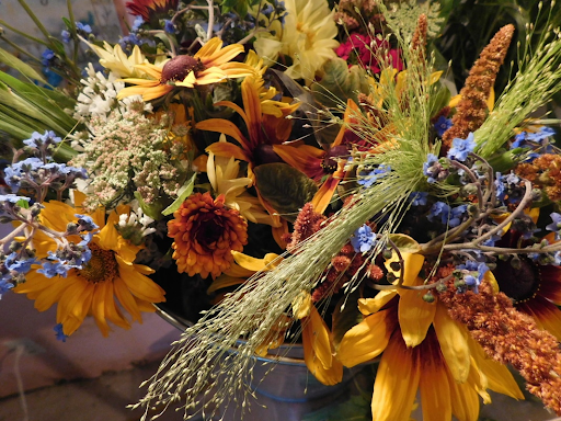 April's Garden Wreaths, Arrangements and Bridal Flowers -NOW OFFERING FLORAL/EVENT RENTALS - Thumbnail