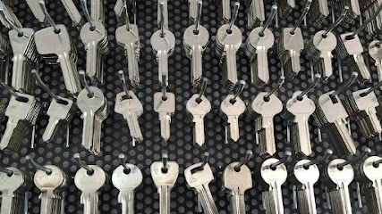 SERRURERIE ENSAR/ DÉPANNAGE/ PORTE BLINDÉE /CLÉ MINUTES/cordonnerie / VITRAGE/LOCATION PORTE ANTI SQUAT