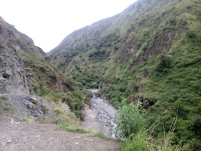 Photos of Cascada De Pairumani