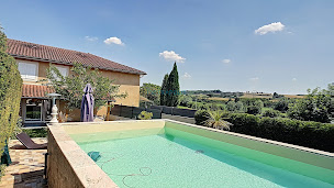 Photo n°9 de Rhône Alpes Immo Stéphane Goutteratel à Villeurbanne (Borne de recharge de véhicules électriques)