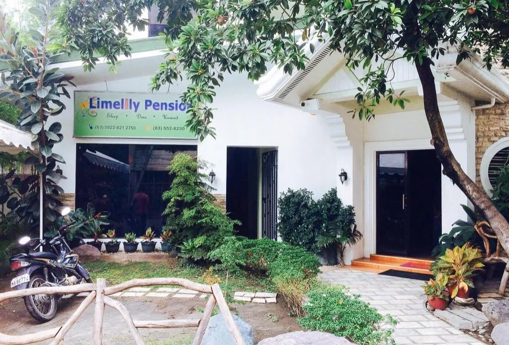 RedDoorz @ Limelily Pension Inn General Santos City