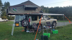 Photo n°12 de Camping et gîte LA CASCADE à Ernée (Terrain pour camping-cars)