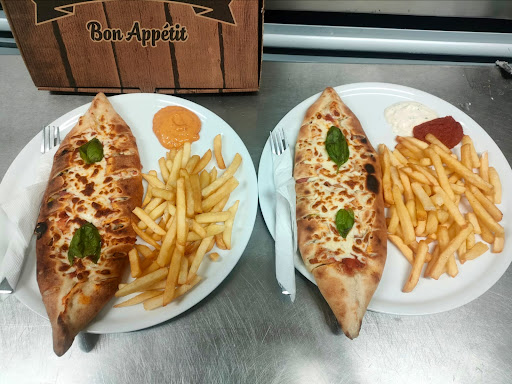 Photo 5 - Best food -HALAL-Tacos, Snack, Cheeseburger, pizza..