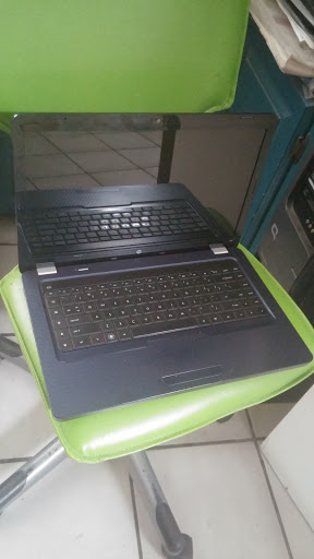 Sky Tek Laptops y PC's