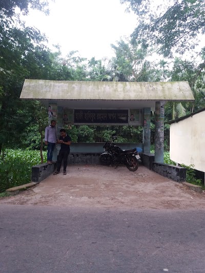 Photos of Alipur Bus Stop
