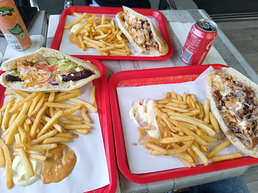 Photo 3 - Le Gourmet Burger